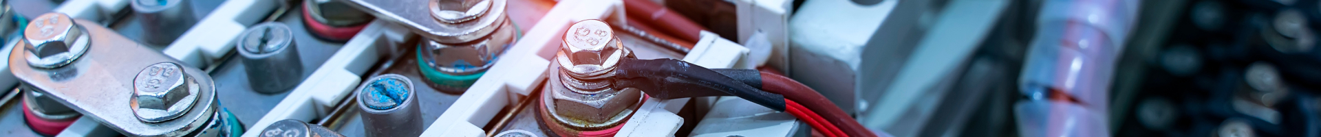 神奈川県阿南市、小松島市、徳島市周辺のバッテリー交換専門店のリビルドバッテリー交換・新品バッテリー交換についてご紹介します。